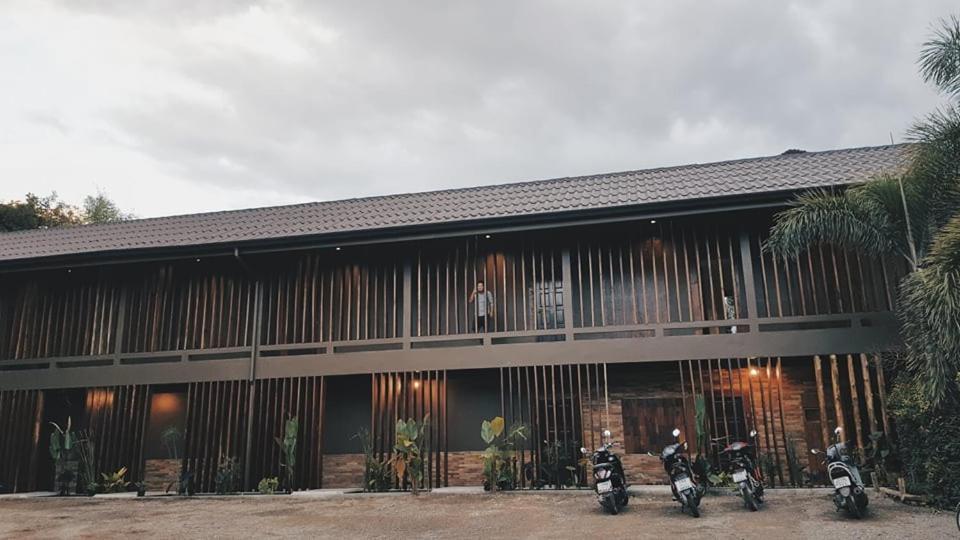 Yayo Coffee And Bed Chiang Rai Exterior foto