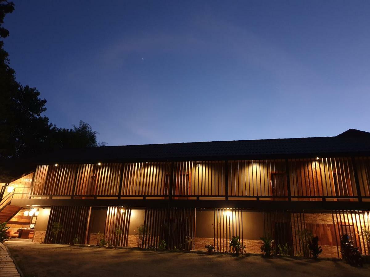 Yayo Coffee And Bed Chiang Rai Exterior foto