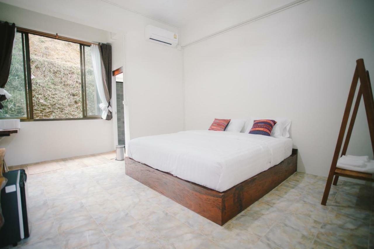 Yayo Coffee And Bed Chiang Rai Exterior foto
